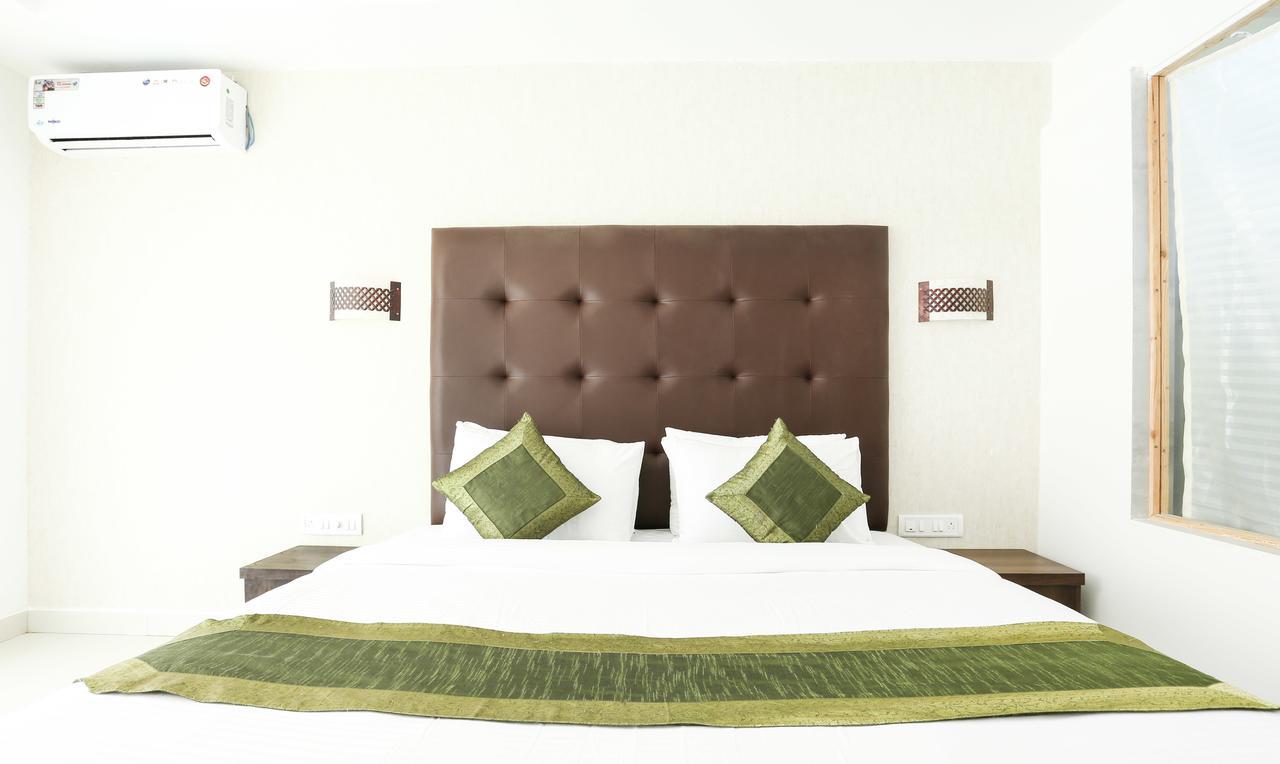 Treebo Pebble Shore Hotel 3*