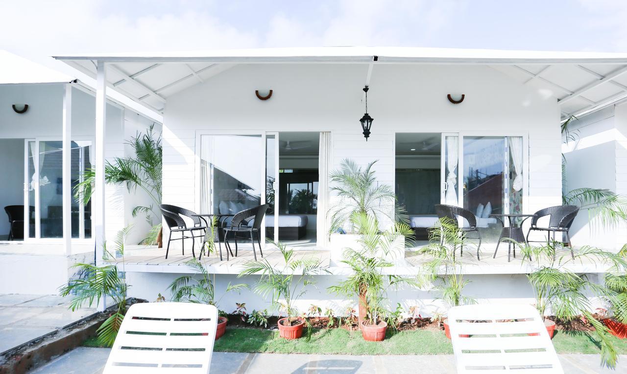 Hotel Treebo Pebble Shore Morjim